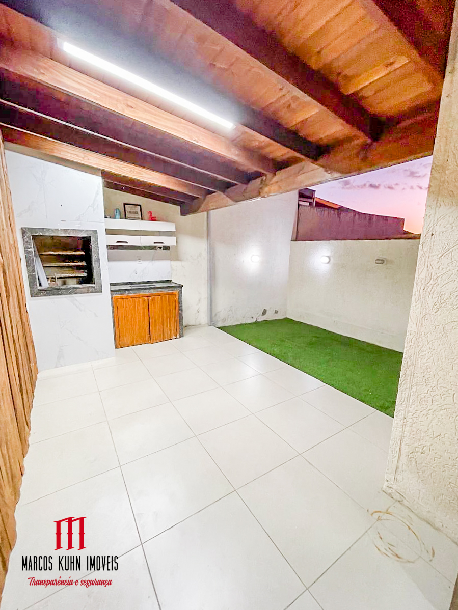 5a972c66-d1c8-4295-a8e8-654835469f28 (1)