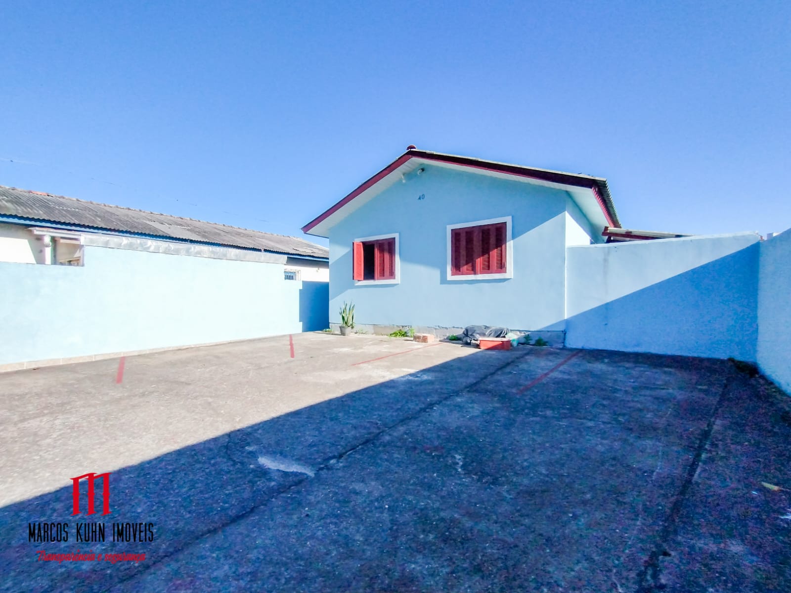 Casa em condomínio alvorada